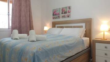 House, 2 Bedrooms, Smoking, Patio | 2 bedrooms