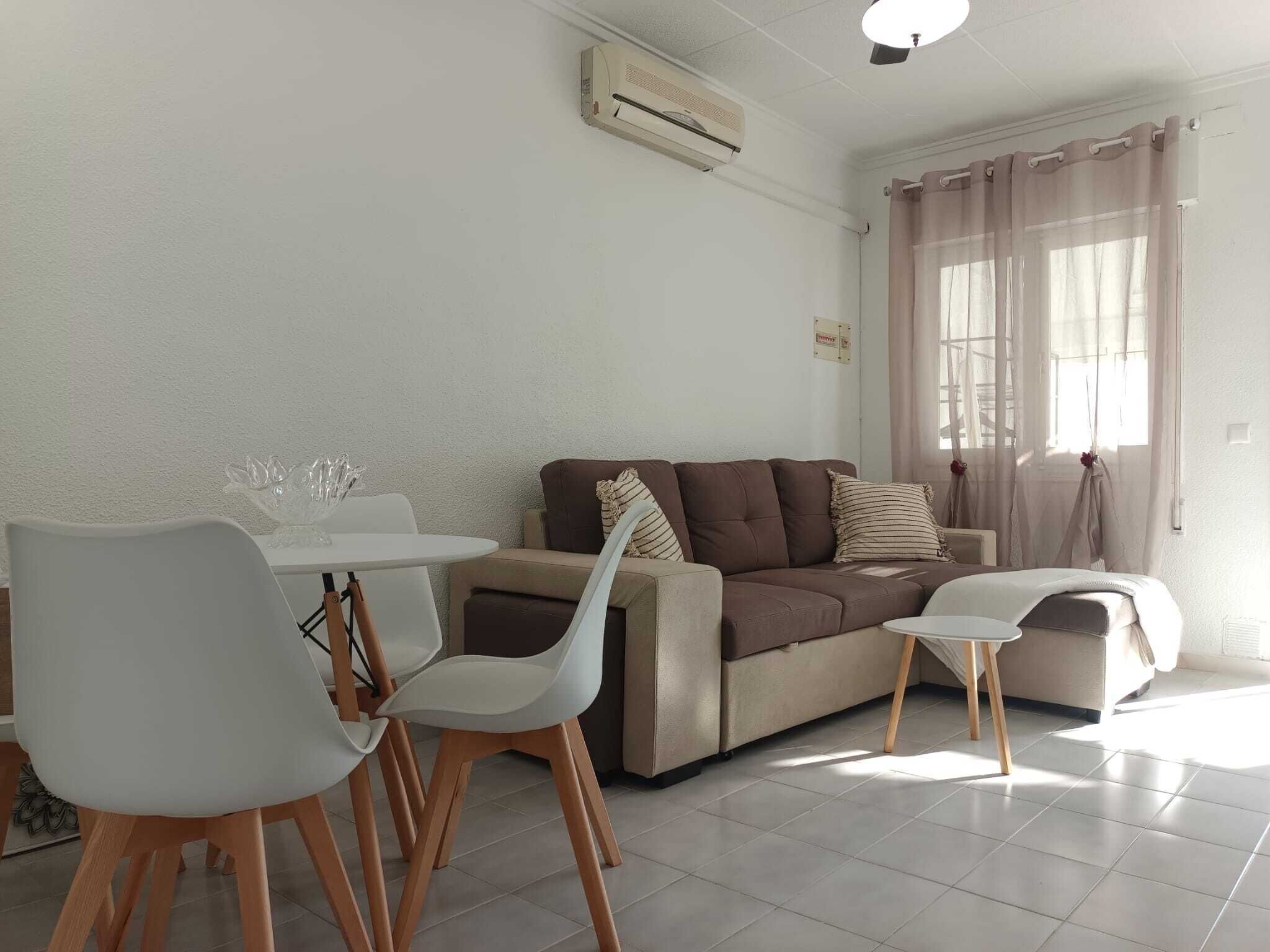 House, 2 Bedrooms, Smoking, Patio | Dining