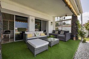 Chalet, 3 Bedrooms, Terrace, Garden View | Terrace/patio - Villa Violeta, Preciosa Vv con Jardin y Vistas (La Victoria de Acentejo)