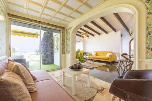 Villa Violeta, Preciosa Vv con Jardin y Vistas