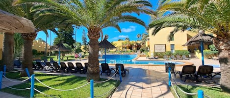 Apartment, 1 Schlafzimmer, Raucher, Balkon | Pool | Außenpool