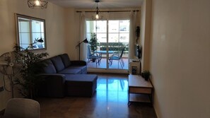 Apartemen, 2 kamar tidur, akses difabel, teras | Area keluarga