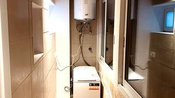 Apartment, 1 Bedroom, City View | Interior