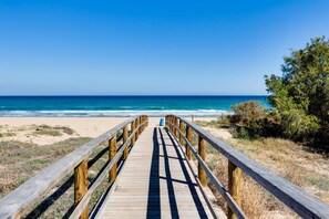 Exterior - 3 Bedroom 2 Bathroom Apartment 500 Meters From The Beach in Torrevieja (Torrevieja)