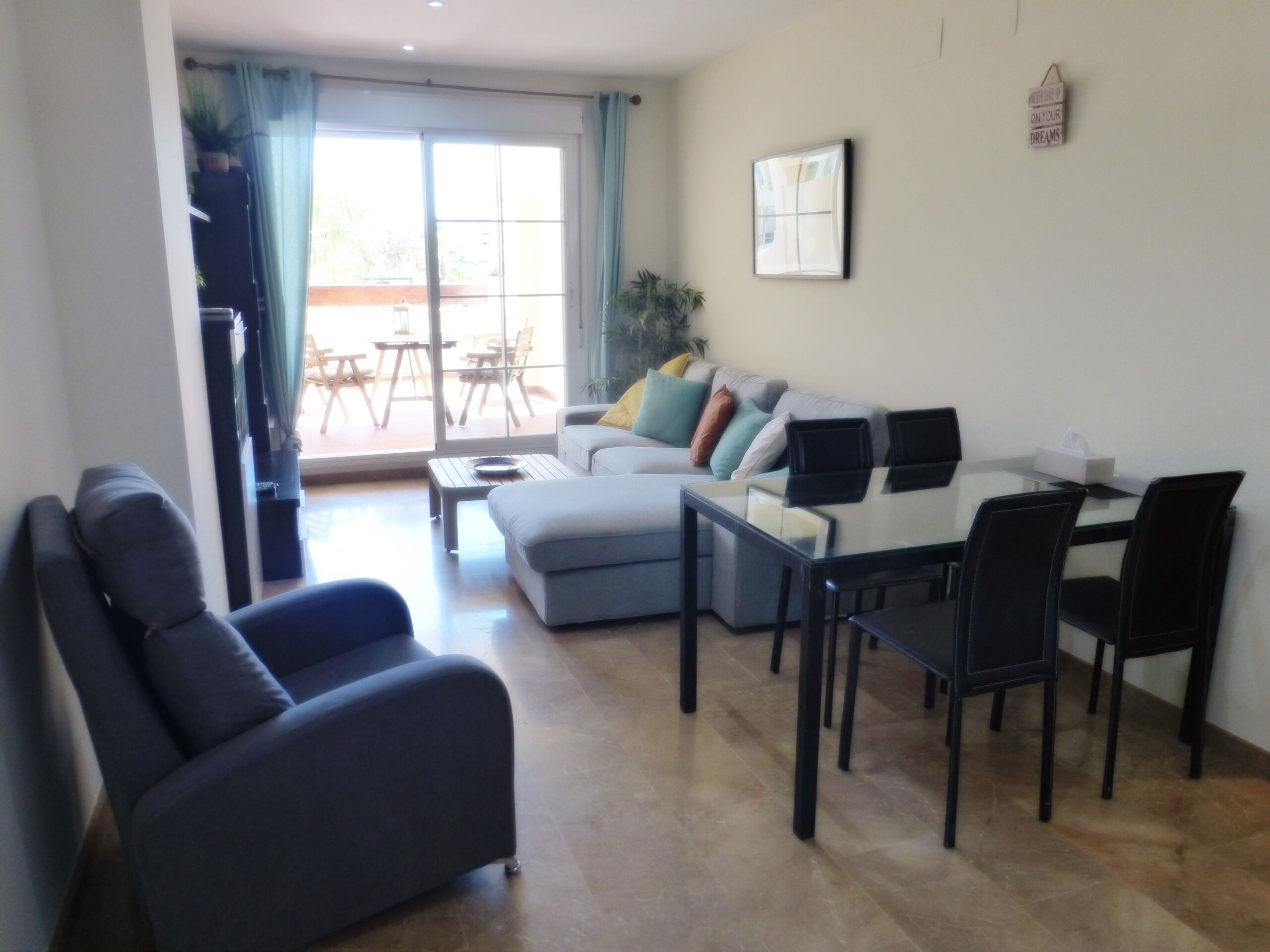 Apartment, 2 Schlafzimmer, barrierefrei, Terrasse | Wohnbereich