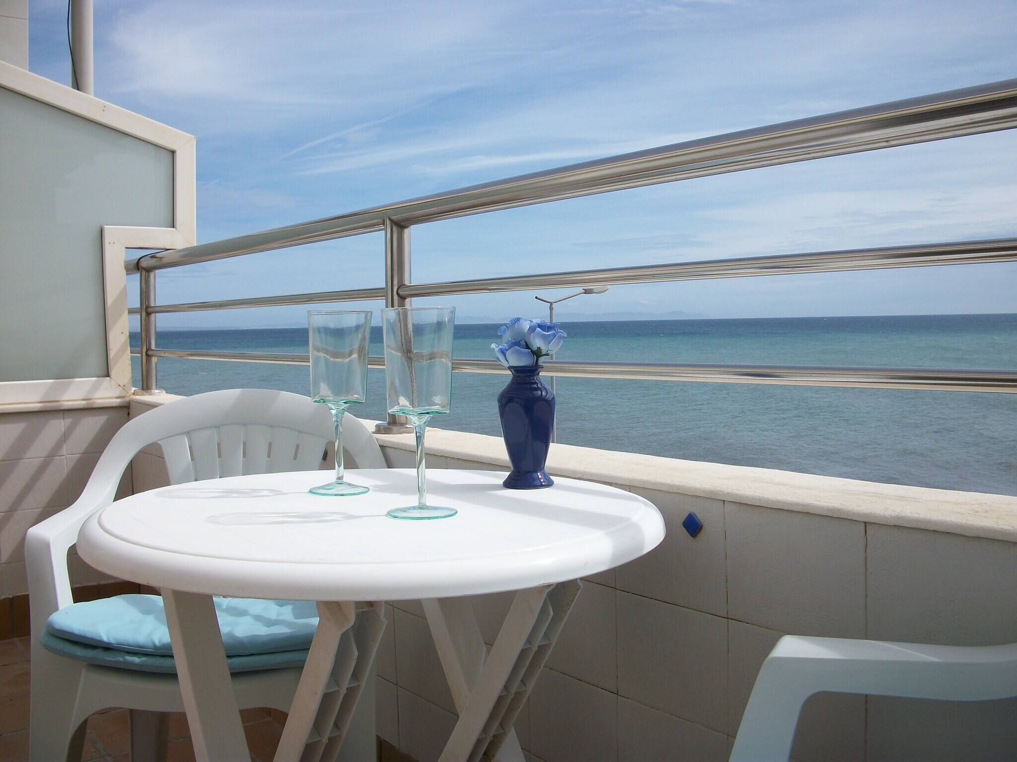 Leilighet, 1 soverom, terrasse, havutsikt | Utendørsservering