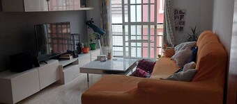 อพาร์ตเมนต์สองห้องนอนใกล้ชายแดนกับยิบรอลตาร์