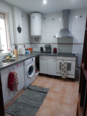 Loft, 2 Bedrooms, Smoking, Balcony | Interior