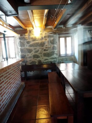 Interior - Casa Rural Las Henrenes (Cillán)