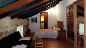 House, 4 Bedrooms, Smoking | 4 bedrooms