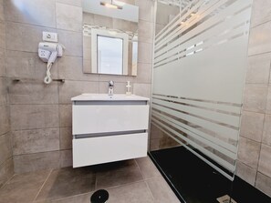 Apartment, 1 Bedroom, Smoking, Balcony | Bathroom - 413 Cumana2 Puerto Rico By Alquiler de Sùeño (Mogan)