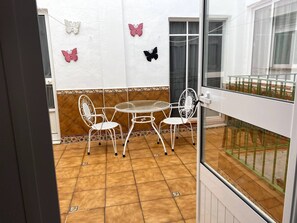 Loft, 2 chambres, patio, vue sur la ville | Extérieur