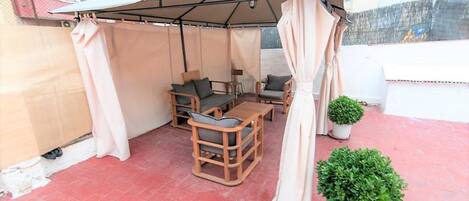 Asrama Umum, 1 kamar tidur, teras, pemandangan kota | Eksterior