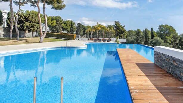 Outdoor pool - Juliet, Modern Duplex With sea Views and Quiet Area (Sant Pere de Ribes)