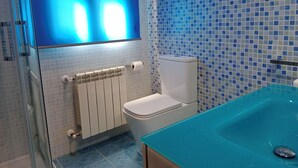 Villa, 4 Bedrooms, Private Pool, Garden View | Bathroom