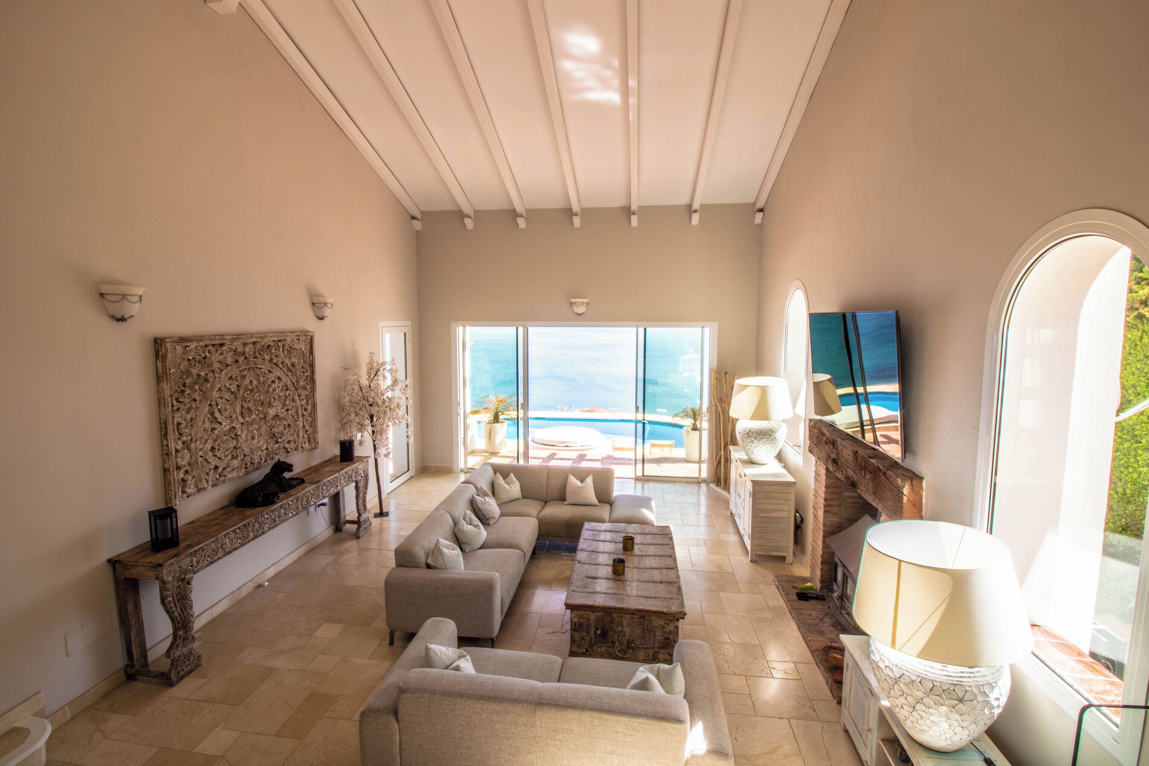 Villa, 4 Bedrooms, Smoking, Private Pool | Living area