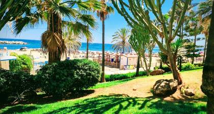 Room in Guest Room - Private Room in the Fishing Port of Marbella