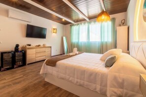 Habitación, 1 habitación, balcón, vista al océano | Servicios de la habitación