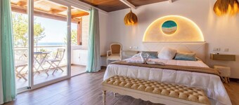 Room in Guest Room - Private Room With Beautiful sea View
