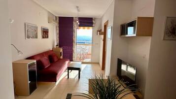 Apartment, 2 Bedrooms, Private Pool, Ocean View | Living area