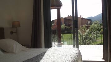 Ferienhaus, 2 Schlafzimmer, Balkon, Gartenblick | 2 Schlafzimmer
