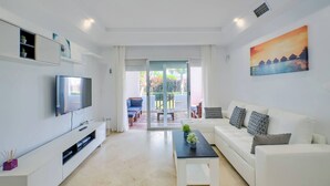 Apartamento, 2 quartos, acessível, varanda | Área de estar