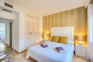 Apartment, 2 Bedrooms, Accessible, Patio | Bathroom - Cozy Beach Side Apartment With Pool (Estepona)