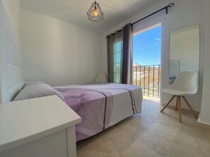 2 bedrooms