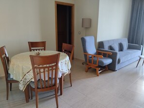 Apartment, 2 Schlafzimmer, barrierefrei, Raucher | Esszimmer