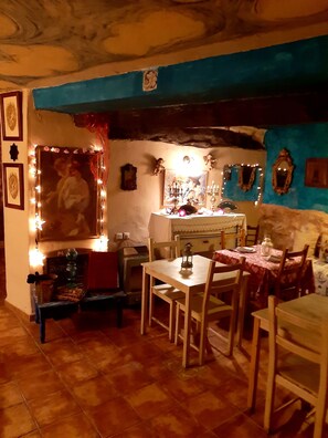 Room, 1 Bedroom, Smoking, Fireplace | Dining room - Room-romantic New Year's Eve (Las Valeras)