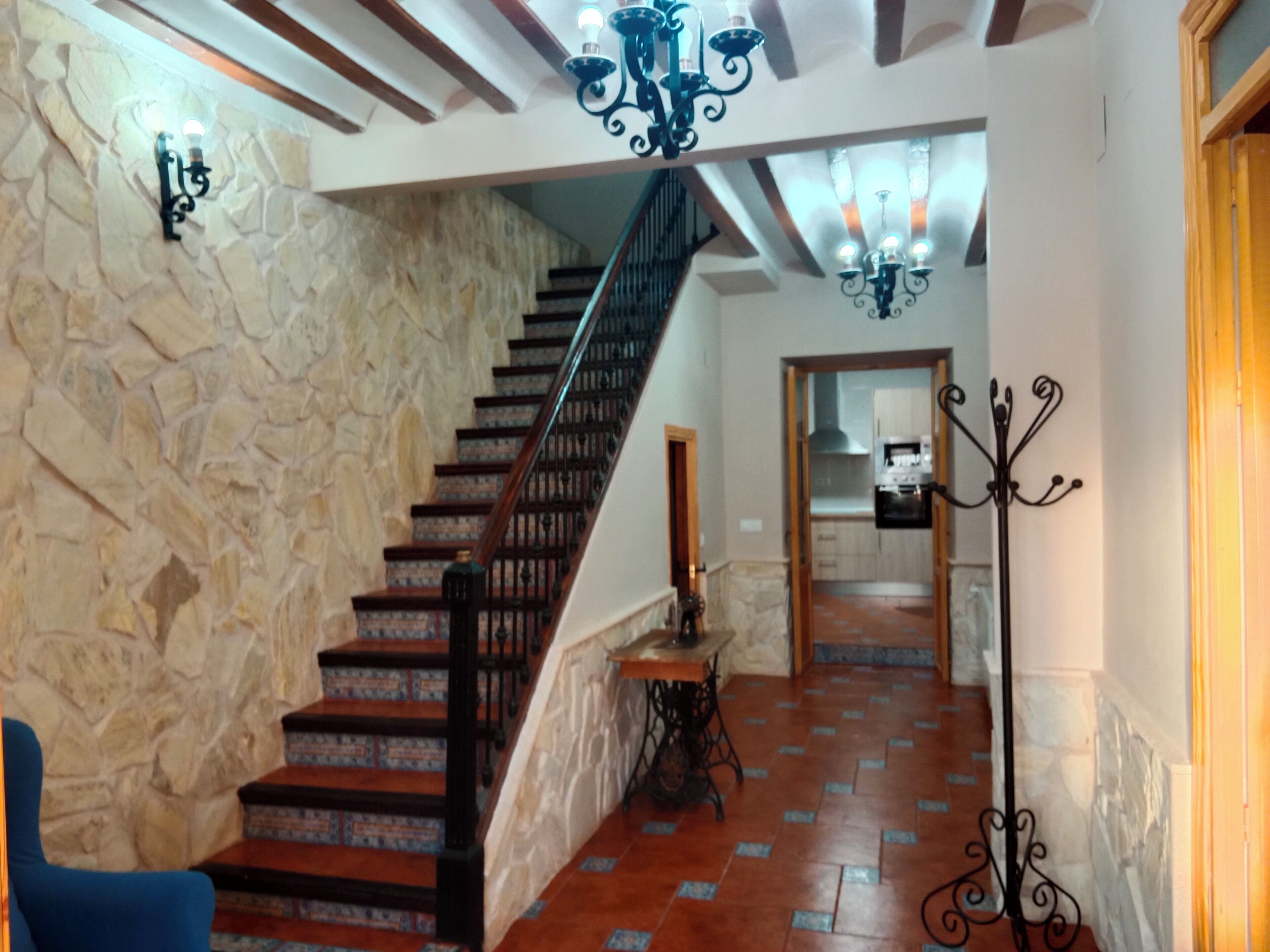 Casa, 3 camere da letto, fumatori, piscina privata | Biblioteca