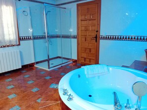 House, 3 Bedrooms, Smoking, Private Pool | Bathroom - Casas Rurales Puerta de Andalucía (Santa Elena)