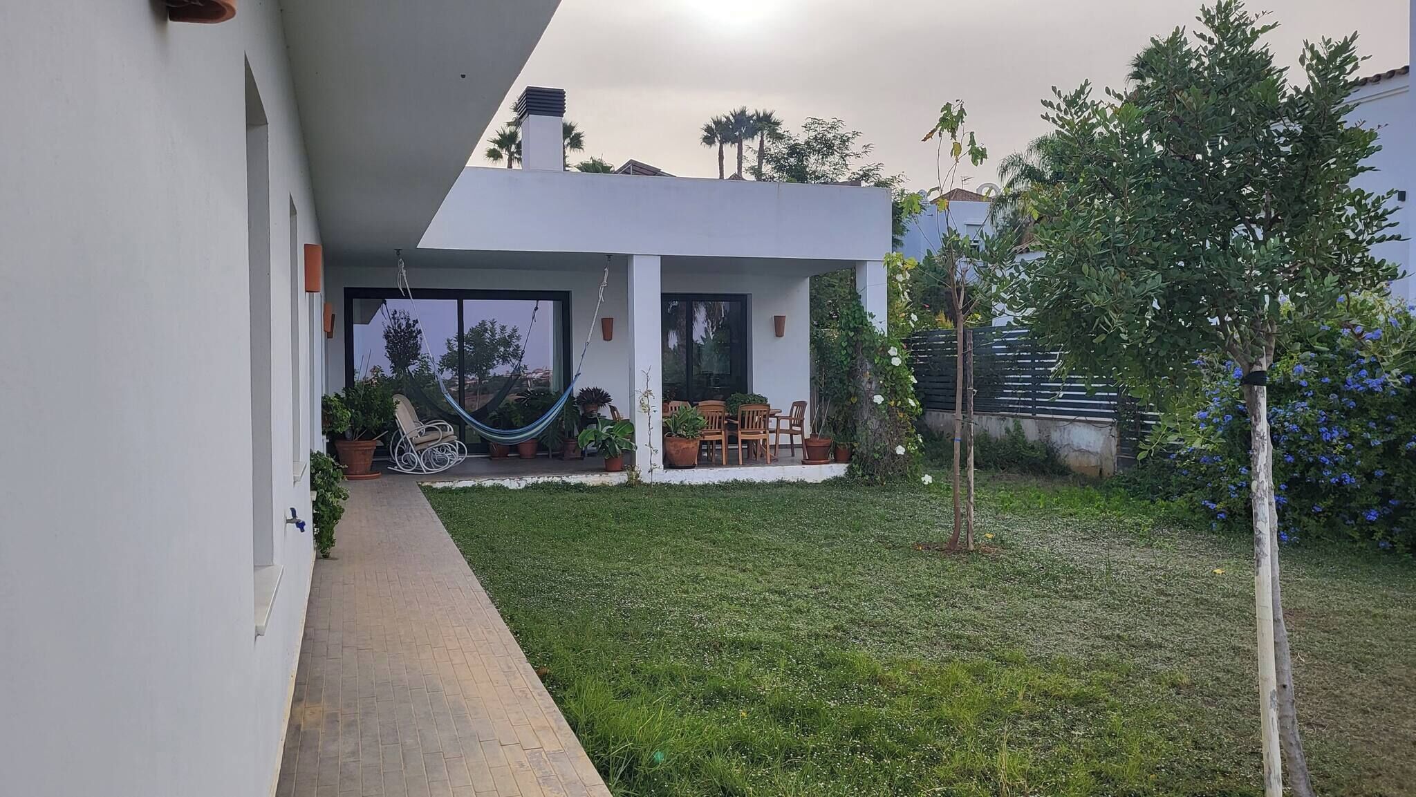 Nhà, 3 phòng ngủ, hút thuốc, lò sưởi | Vườn