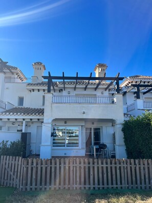 BBQ/picnic area - The Fairways - Luxurious Front Line Villa on Mar Menor Golf Resort (Torre-Pacheco)