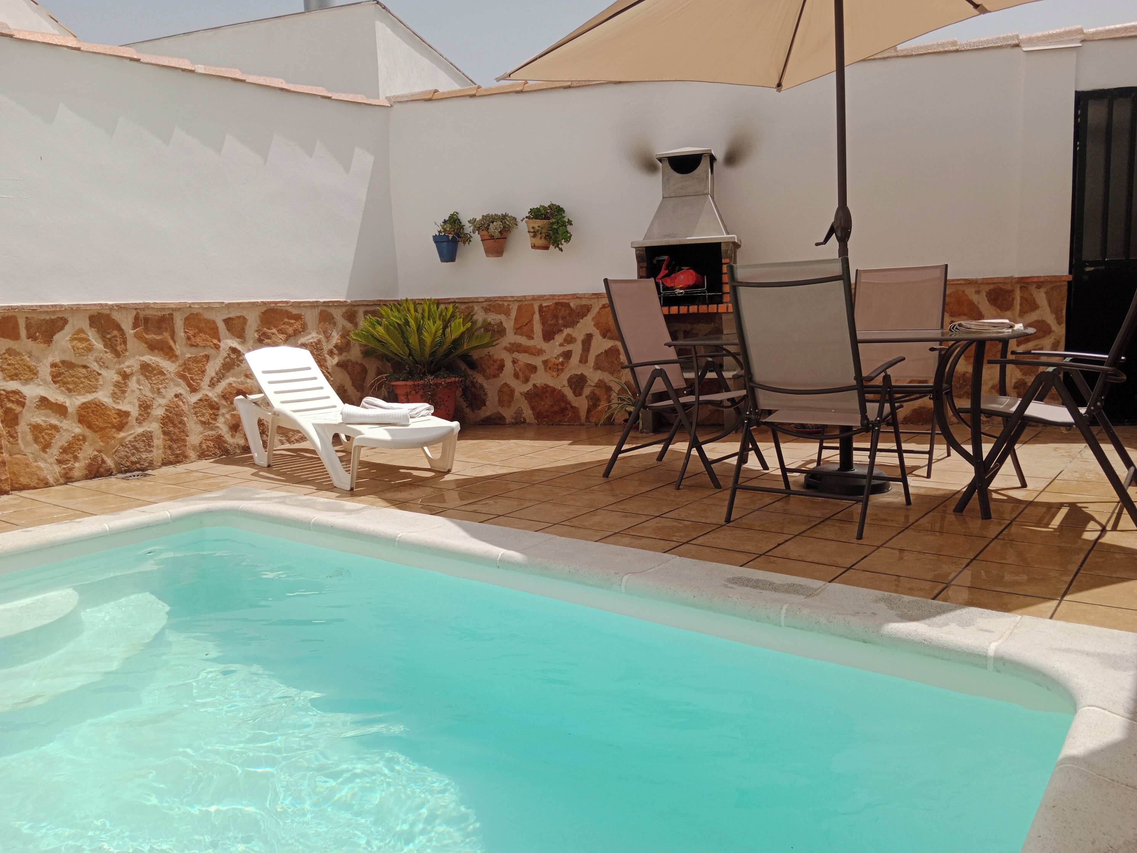 Casa, 3 habitaciones, fumadores, piscina privada | Jardín