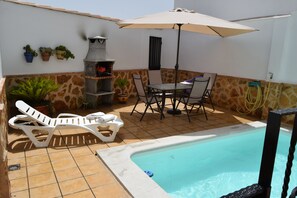 Hus - 3 sovrum - rökare - privat pool | Trädgård