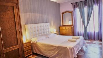 Ferienhaus, 3 Schlafzimmer, Raucher, eigener Pool