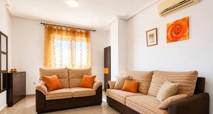 Apt Near Center & Port