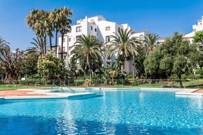 Appartement, 2 chambres, accessible aux personnes à mobilité réduite, balcon | Piscine