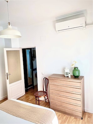 Appartement, 2 chambres, balcon, vue ville