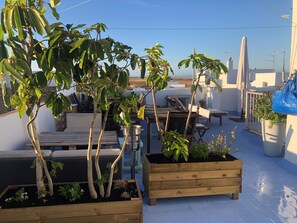 Lejlighed - 2 soveværelser - ryger - balkon | Terrasse/gårdhave