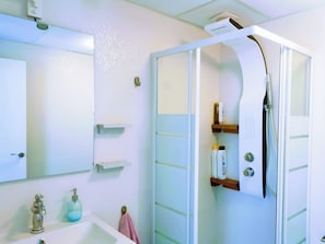 Apartment, 2 Bedrooms, Smoking, Terrace | Bathroom - Aba Dali Golden Apartment (Conil de la Frontera)