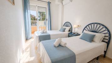 House, 2 Bedrooms, Smoking, Balcony | 2 bedrooms