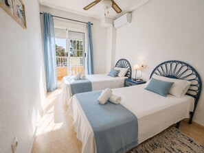 Ferienhaus, 2 Schlafzimmer, Raucher, Balkon | 2 Schlafzimmer