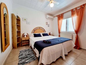 2 bedrooms - House With Pool In La Siesta (Torrevieja)