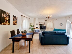 Dining room - House With Pool In La Siesta (Torrevieja)
