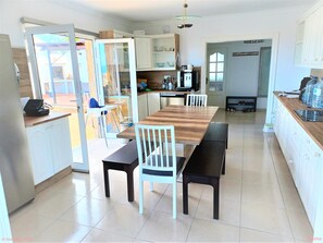 Biệt thự, 4 phòng ngủ, phù hợp cho người khuyết tật, hút thuốc | Khu ăn uống