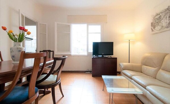 Shared Dormitory, 1 Bedroom, Terrace, City View | Living room - Room in Guest Room - Private Room With 200m2 Sunny Terrace 7 (Barcelona)