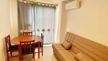 Apartamento, 2 habitaciones | Zona de estar