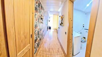 Studio, Multiple Bedrooms, Accessible, Smoking | Living area